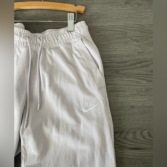 Nike light lavender jogger/ sweatpants - Picture 2 of 5